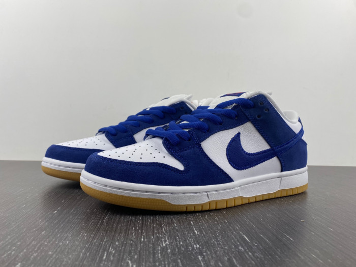 nike sb dunk low "dodgers" do9395-400 nike sb dunk low "dodgers" do9395-400