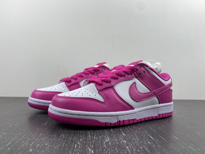 nike dunk low active fuchsia (gs) - fj0704-100 nike dunk low active fuchsia (gs) - fj0704-100
