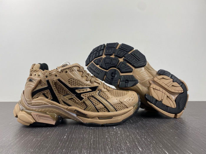 blcg runner sneaker bm5623-012