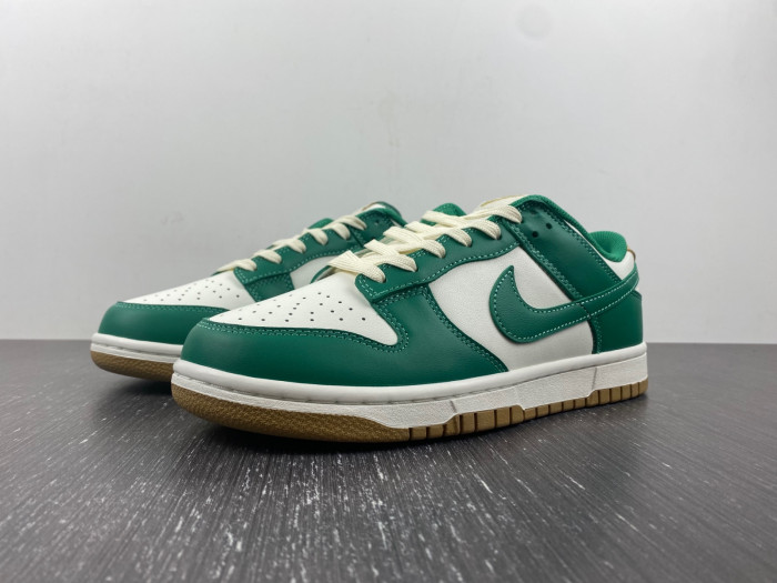 nike dunk low malachite university gold (w) fb7173-131 nike dunk low malachite university gold (w) fb7173-131