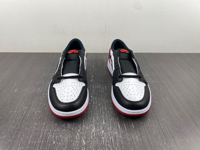 air jordan 1 low og "black toe" cz0790-106