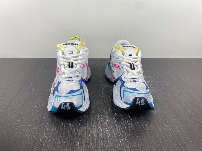 blcg runner sneaker 772774-w3rbw-9645