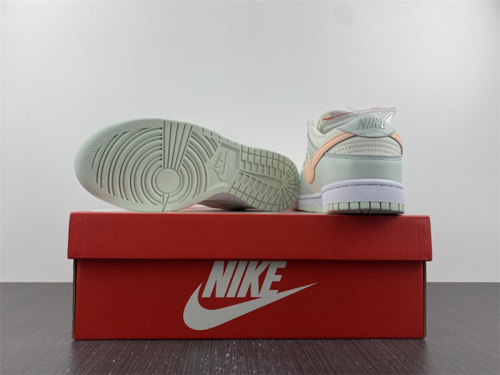 nike dunk low barely green (w) dd1503-104