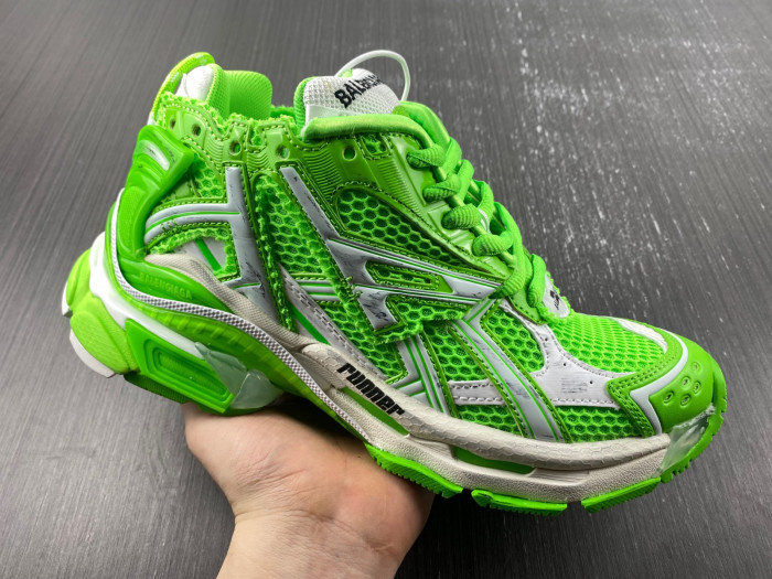 blcg runner sneaker bm5623-013