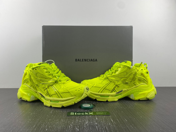 blcg runner sneaker bm5623-017