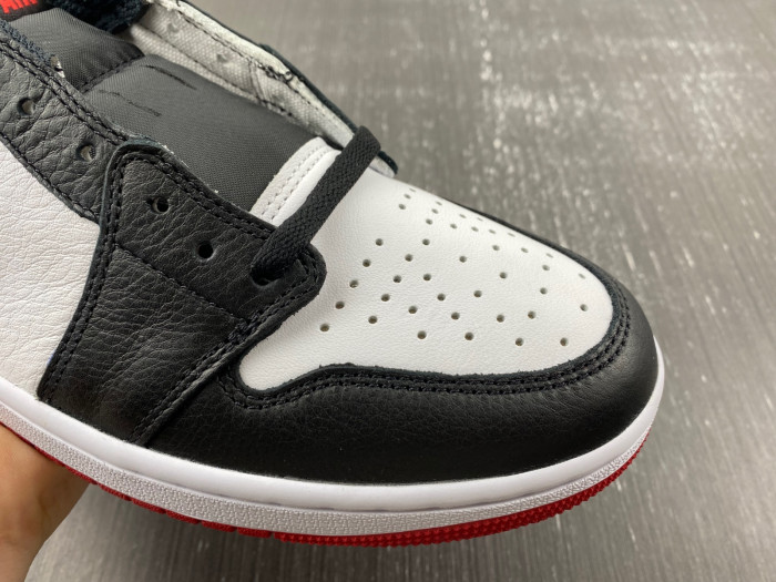 air jordan 1 low og "black toe" cz0790-106