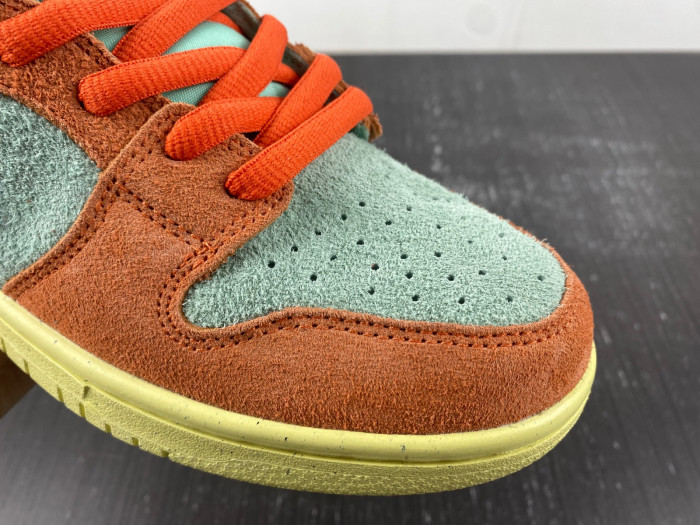 nike sb dunk low orange noise aqua dv5429-800