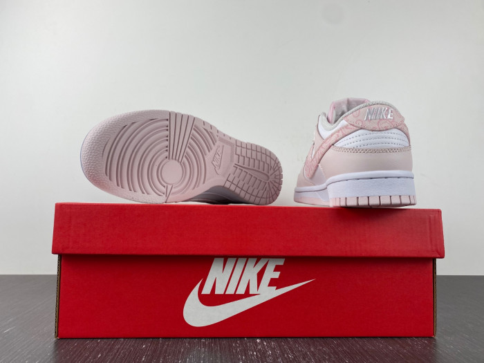 nike dunk low "pink paisley" fd1449-100