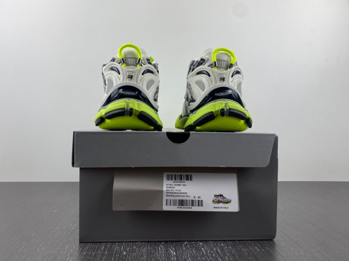 blcg runner sneaker bm5623-023