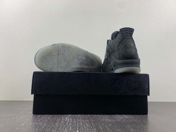 kaws x air jordan 4 retro