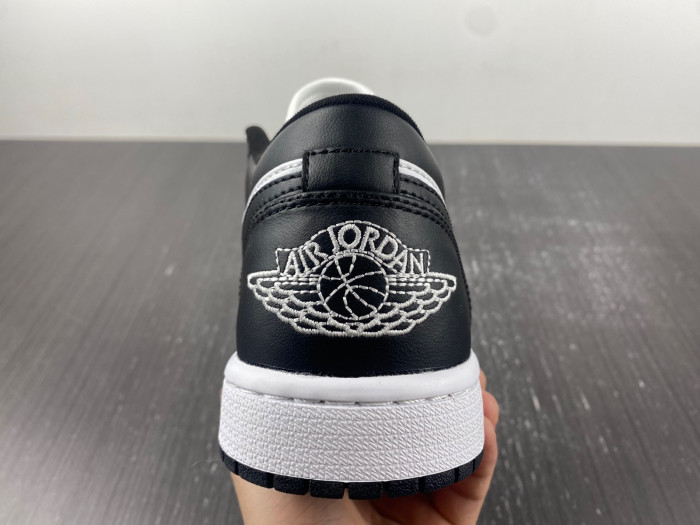 air jordan 1 low "panda" dc0774-101