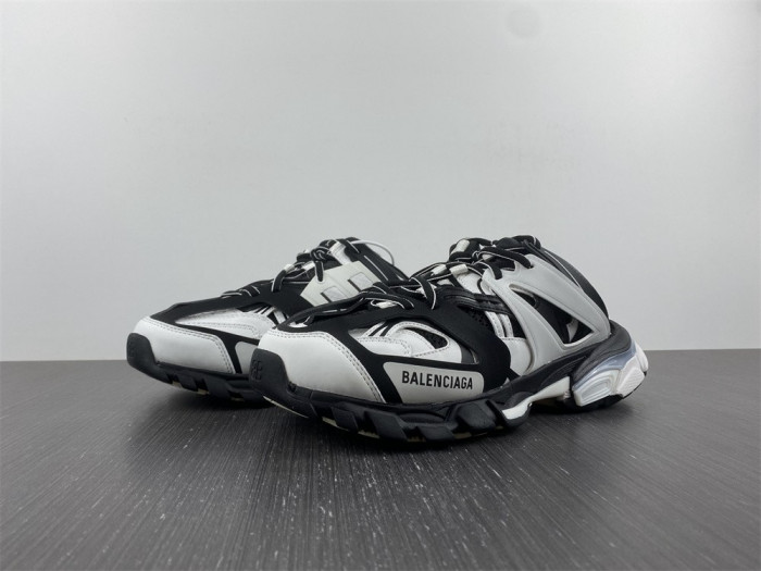 blcg wmns track mule ''white and black'' - 653813 w3cp3 1569 blcg wmns track mule ''white and black'' - 653813 w3cp3 1569