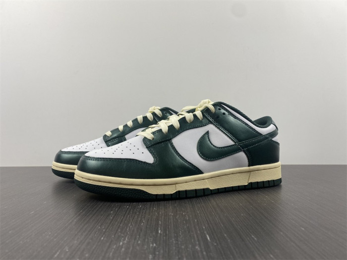 nike dunk low vintage green (w) - dq8580-100 nike dunk low vintage green (w) - dq8580-100