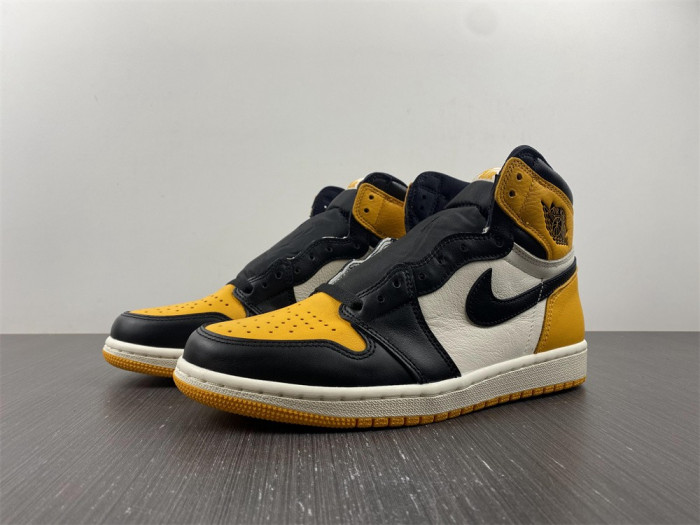 air jordan 1 high og "yellow toe" 555088-711 air jordan 1 high og "yellow toe" 555088-711