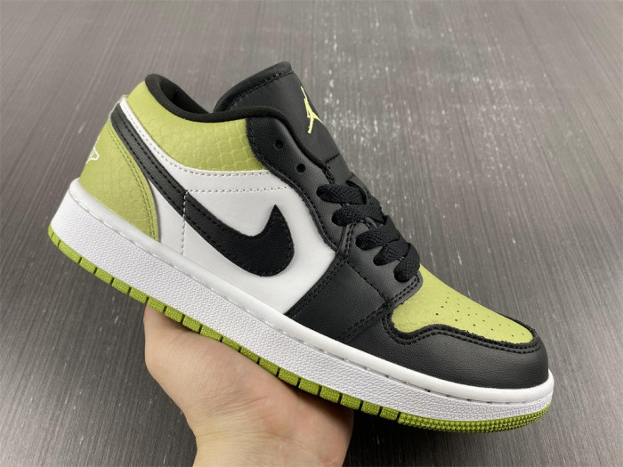 air jordan 1 low snakeskin vivid green dx4446-301