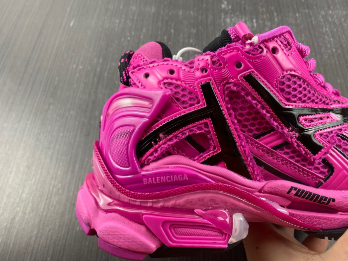 blcg runner sneaker bm5623-011