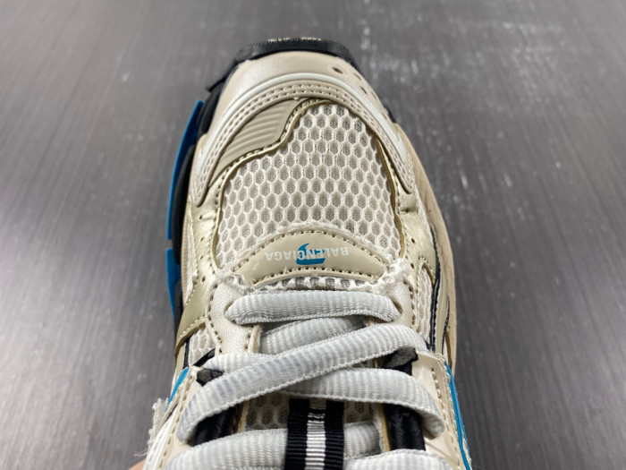 blcg runner sneaker bm5623-016