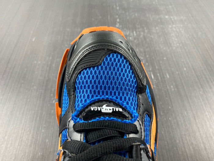 blcg runner sneaker bm5623-002