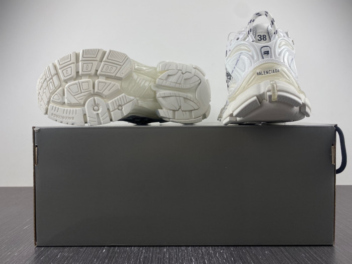 blcg runner sneaker bm5623-018