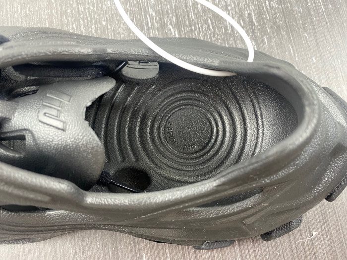 blcg mold closed rubber sandals bl56215