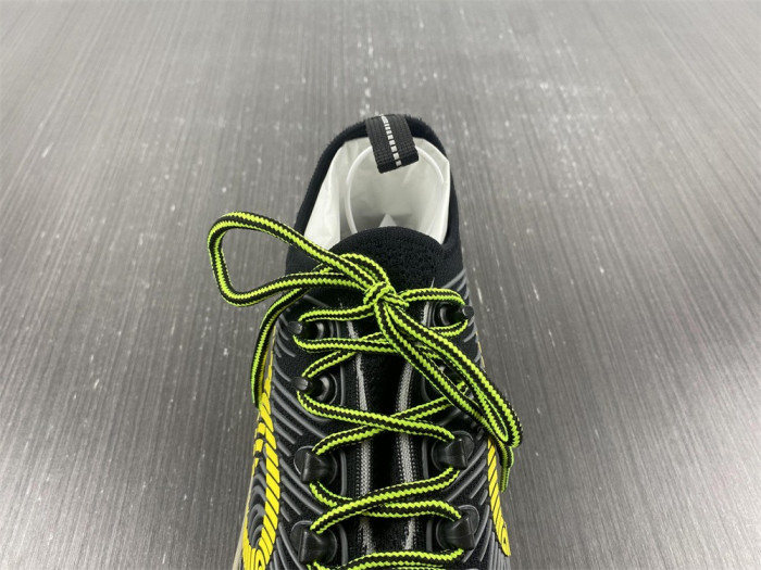 G*u*i trainer sneaker