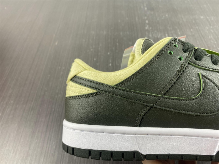 nike dunk low avocado (w) - dm7606-300