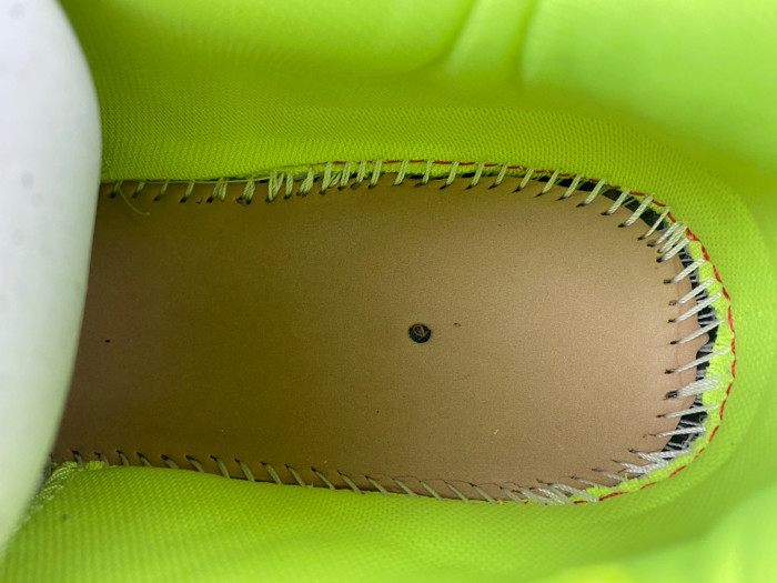 blcg runner sneaker bm5623-023