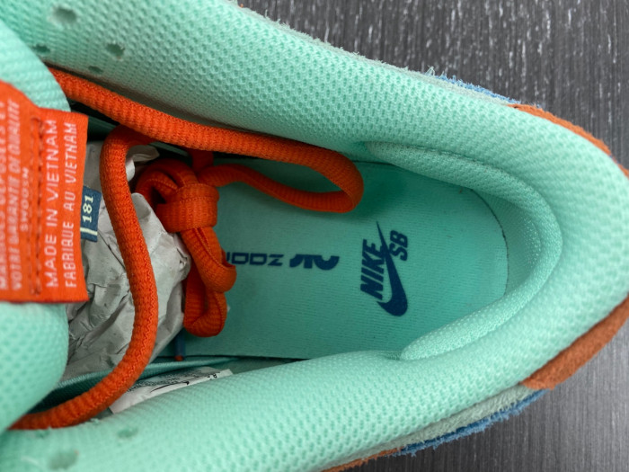 nike sb dunk low orange noise aqua dv5429-800