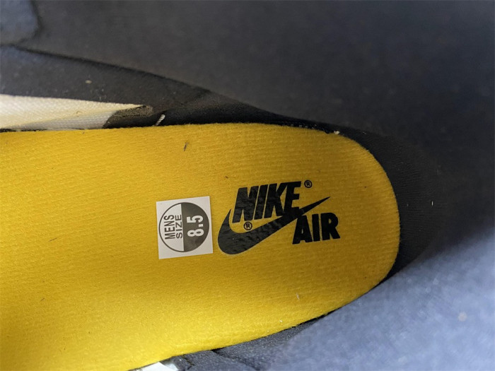 air jordan 1 high og "yellow toe" 555088-711