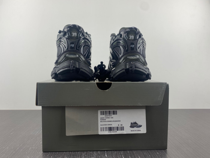 blcg runner sneaker bm5623-015