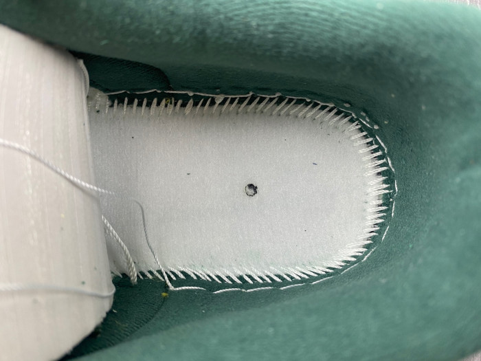 nike dunk low noble green fd0350-133