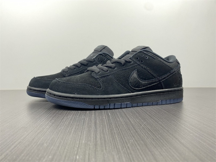 nike dunk low x undefeated ''5 on it'' do9329-001 nike dunk low x undefeated ''5 on it'' do9329-001