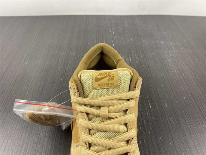 nike sb dunk low wheat (2017) - 883232-700