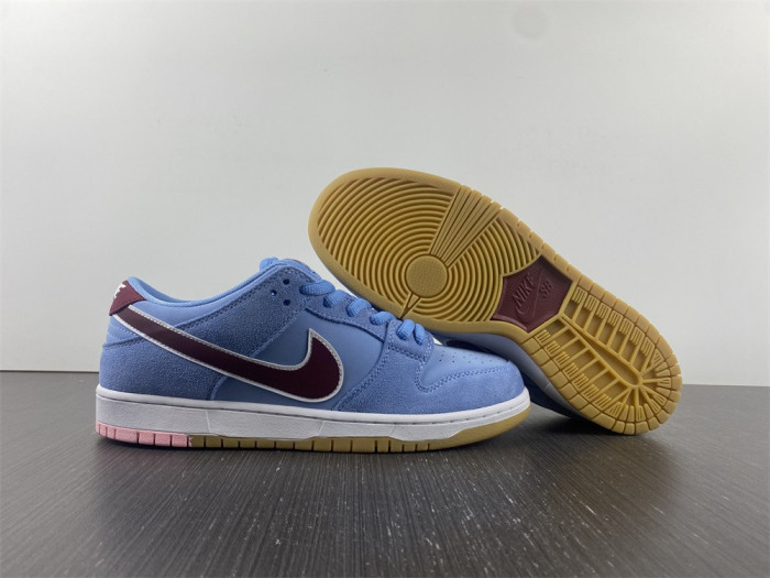 nike sb dunk low valour blue team maroon dq4040-400