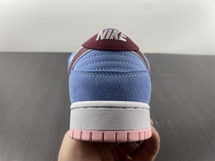 nike sb dunk low valour blue team maroon dq4040-400