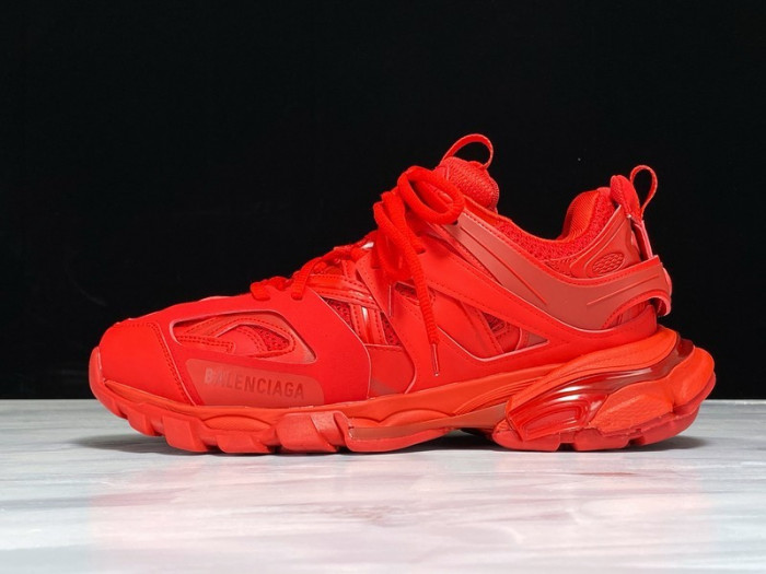 blcg track trainer red 542023w2la16000 blcg track trainer red 542023w2la16000