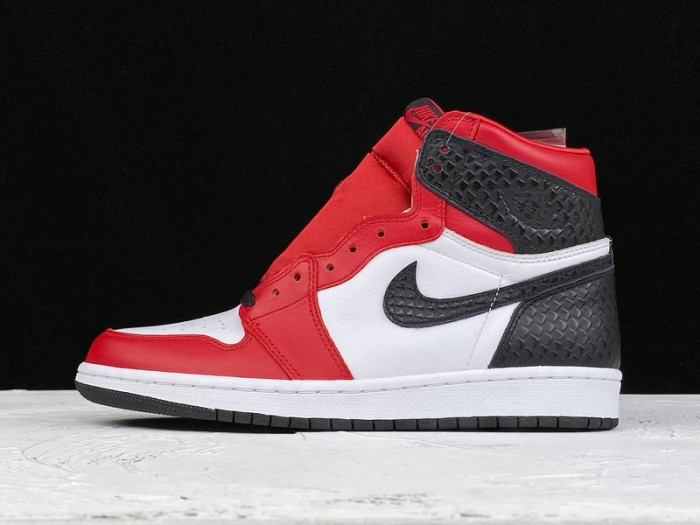 air jordan 1 retro high satin snake chicago cd0461-601 air jordan 1 retro high satin snake chicago cd0461-601