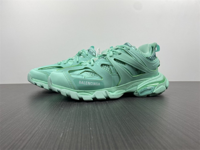 blcg track trainer green 542436 w3fe3 3800 blcg track trainer green 542436 w3fe3 3800