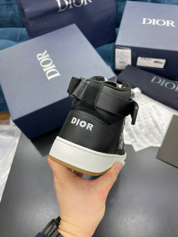d10r b27 sneakers