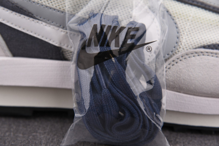 nike ld waffle sacai summit white bv0073-100