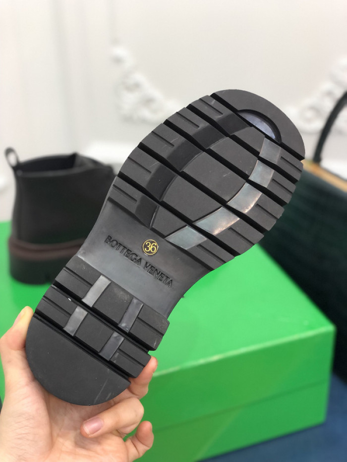 Bo*te*ga ve*ne*ta sneaker