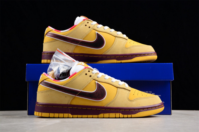 nike sb dunk low yellow lobster men