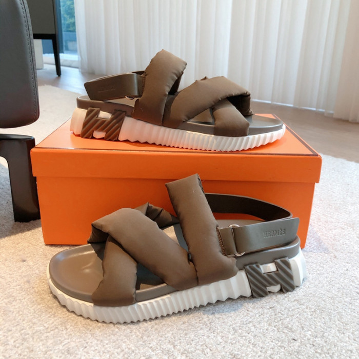 he*mes slide cu526-2065