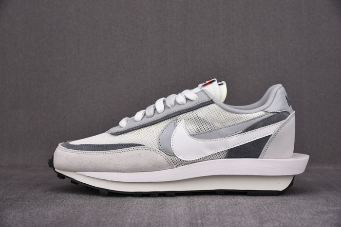 nike ld waffle sacai summit white bv0073-100