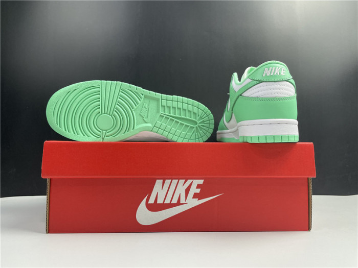 nike dunk low green glow (w) dd1503-105