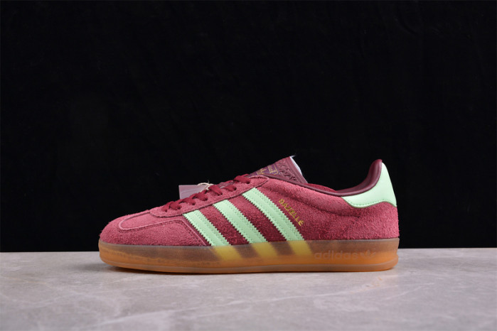 a*d*i*s gazelle indoor ''shadow red semi green spark'' ih7487