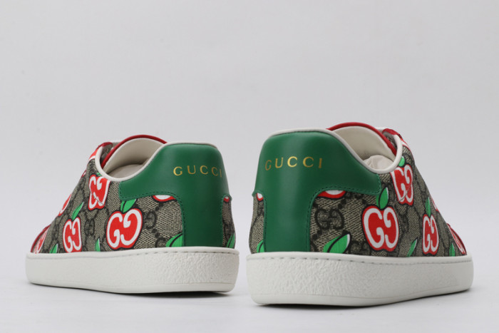 G*u*i ace embroidered low-top sneaker