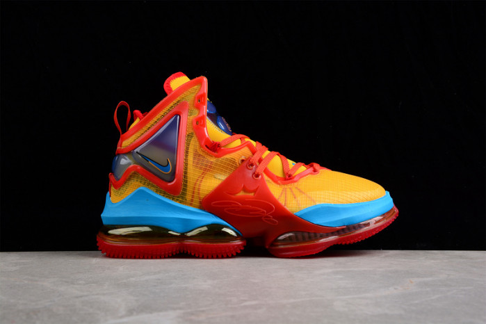 nike lebron 19 tune squad dc9342-800