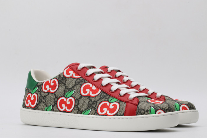 G*u*i ace embroidered low-top sneaker