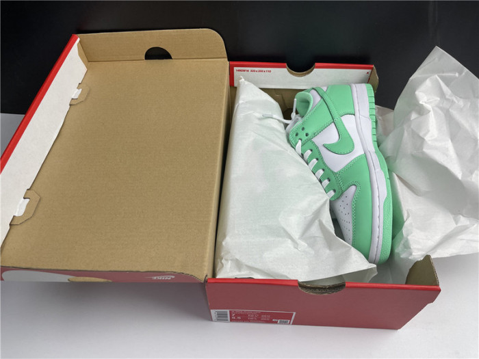 nike dunk low green glow (w) dd1503-105